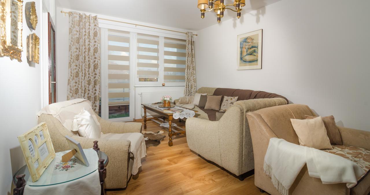 Apartment 10 Високо Екстериор снимка