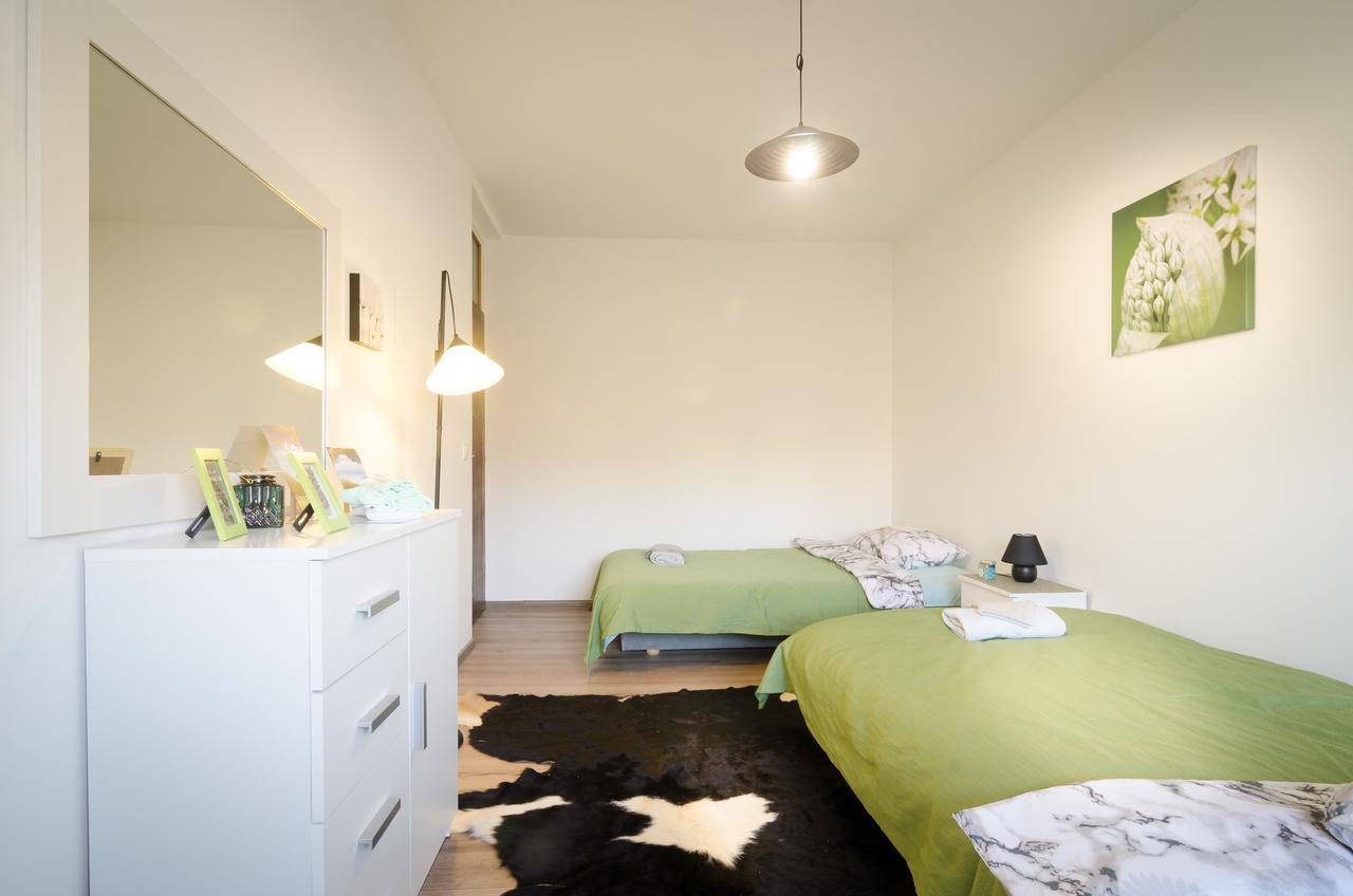 Apartment 10 Високо Екстериор снимка
