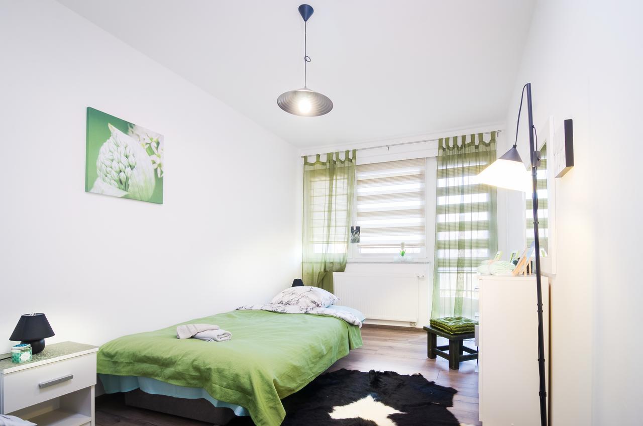 Apartment 10 Високо Екстериор снимка